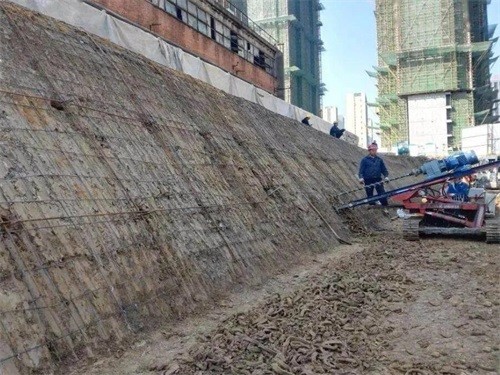 顺城建筑边坡支护