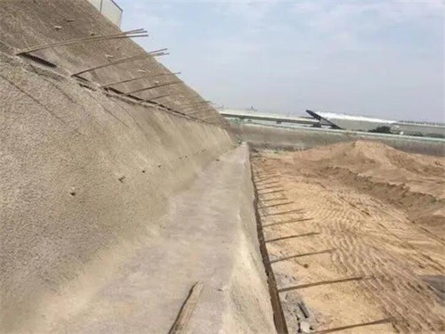 顺城河道边坡加固